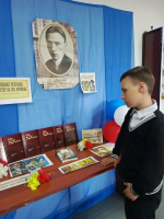Библиотека с. Оглонги оформила книжную выставку,посвященную Булгакову М.А. "Мастер на все времена"
